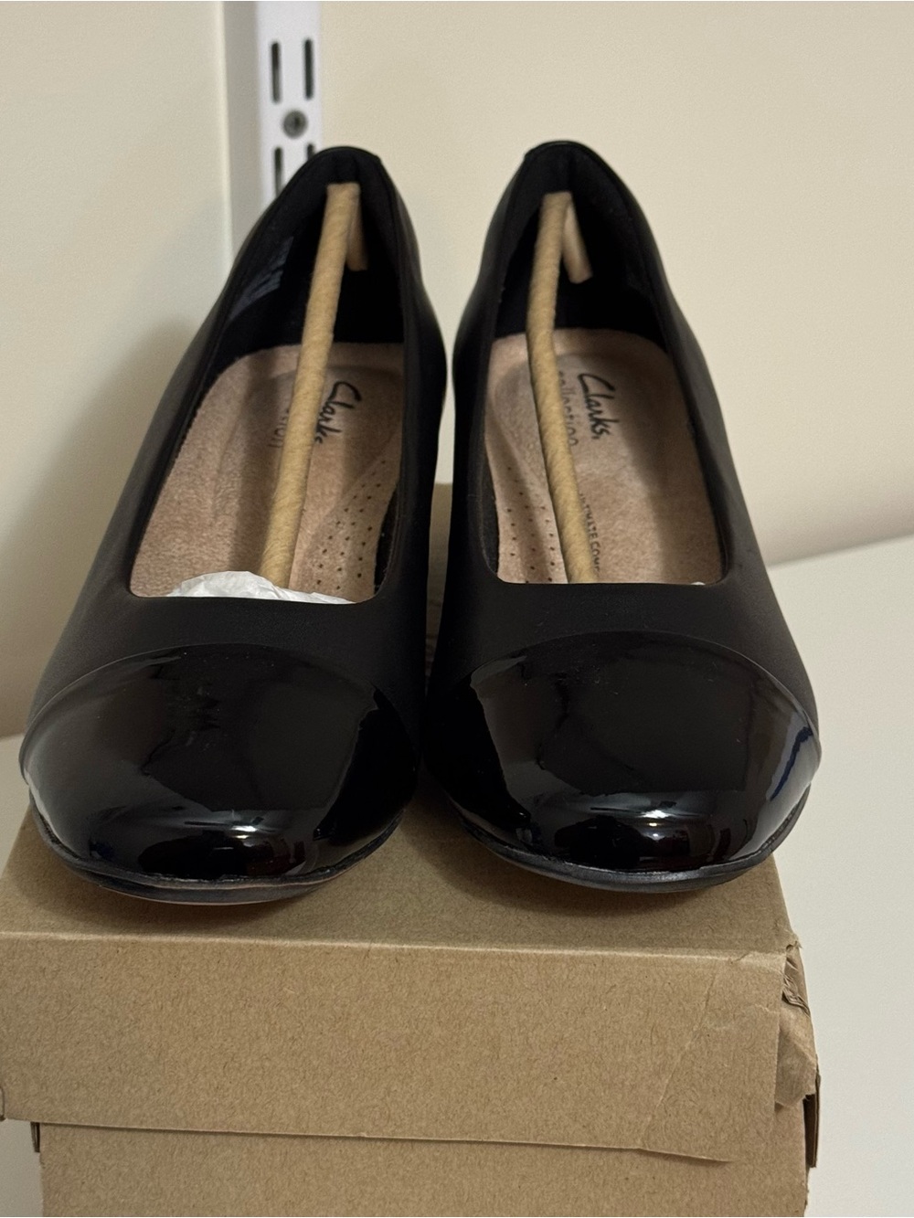 Clarks Collection Women's Marilyn Sara Pumps in Black Combo Leather size 6.5M - Picture 6 of 6